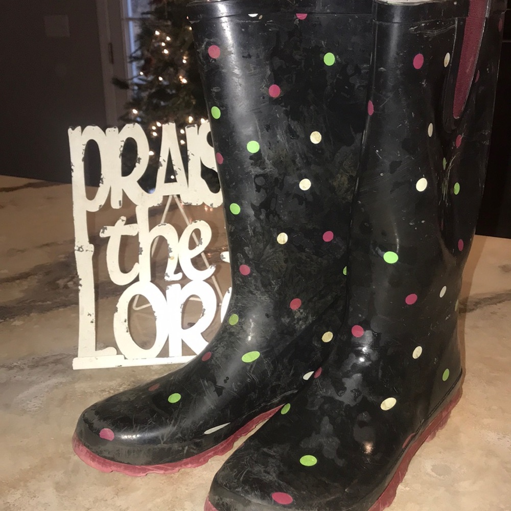 Rain boots!!